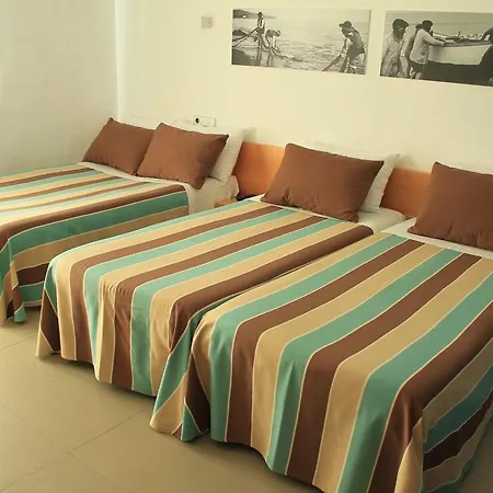 Hotel Alborán 2*