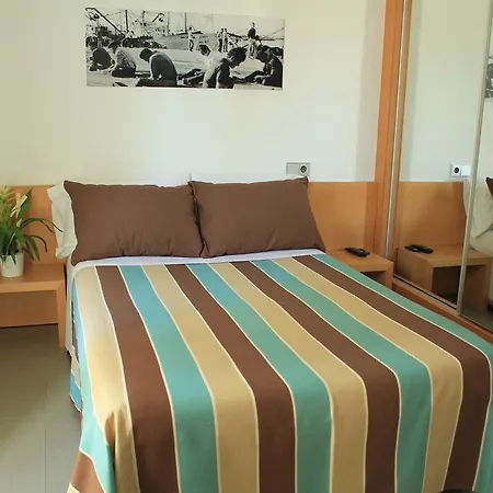 Alborán Hotel 2*
